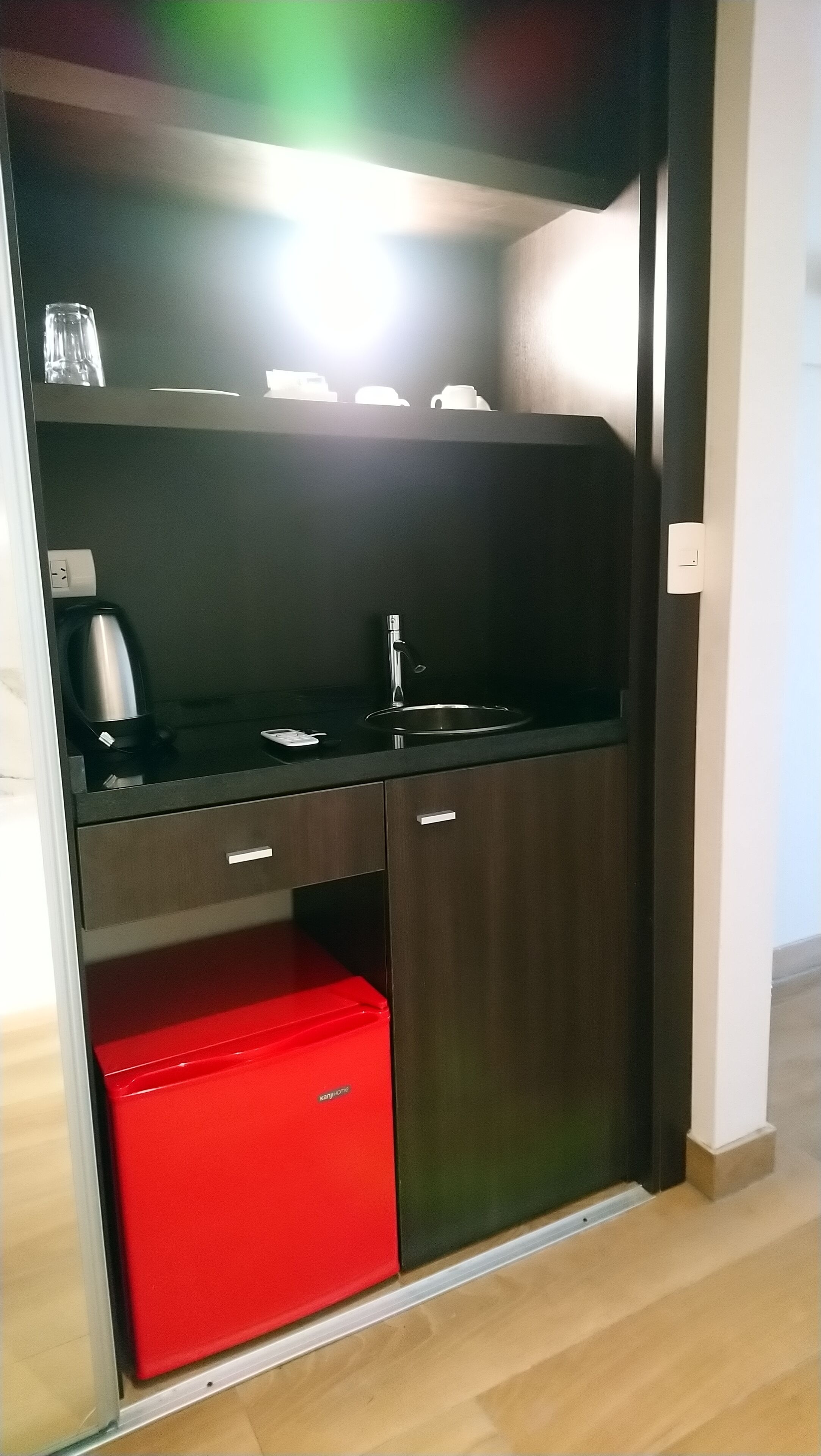 economy studio | private kitchen | mini-fridge, electric kettle