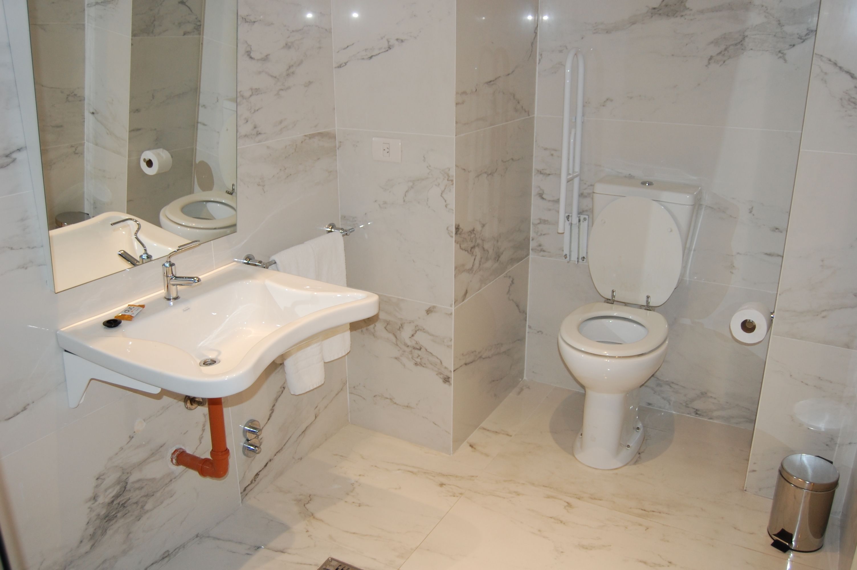 double or twin room, accessible | bathroom | shower, rainfall showerhead, hair dryer, bidet