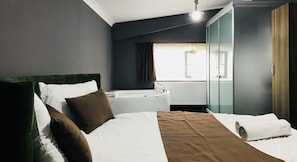 Studiosuite, Whirlpool | Hochwertige Bettwaren, Minibar, Bügeleisen/Bügelbrett, kostenloses WLAN