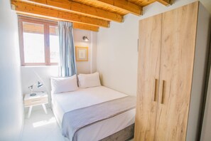 Villa | Iron/ironing board, free WiFi, bed sheets - Teatro Villa (Aigialeia)