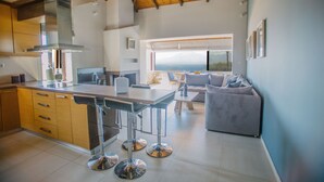 Villa | Private kitchen - Teatro Villa (Aigialeia)