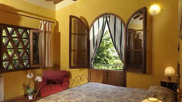 Apartemen Panorama, 2 kamar tidur, pemandangan bukit | Seprai premium, Wi-Fi gratis, dan seprai linen