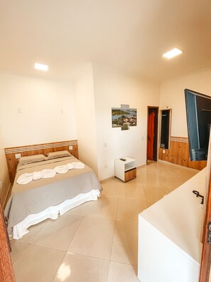 Xalet Deluxe, 1 llit de matrimoni, vistes al pati | 10 dormitoris i roba de llit d'alta qualitat 