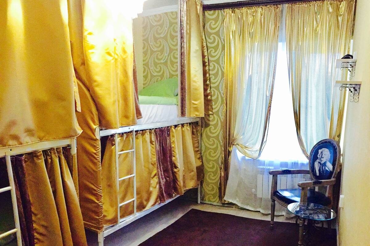 共用宿舍, 僅限女士 (4 beds) | 房內夾萬、熨斗/熨衫板、免費 Wi-Fi、床單