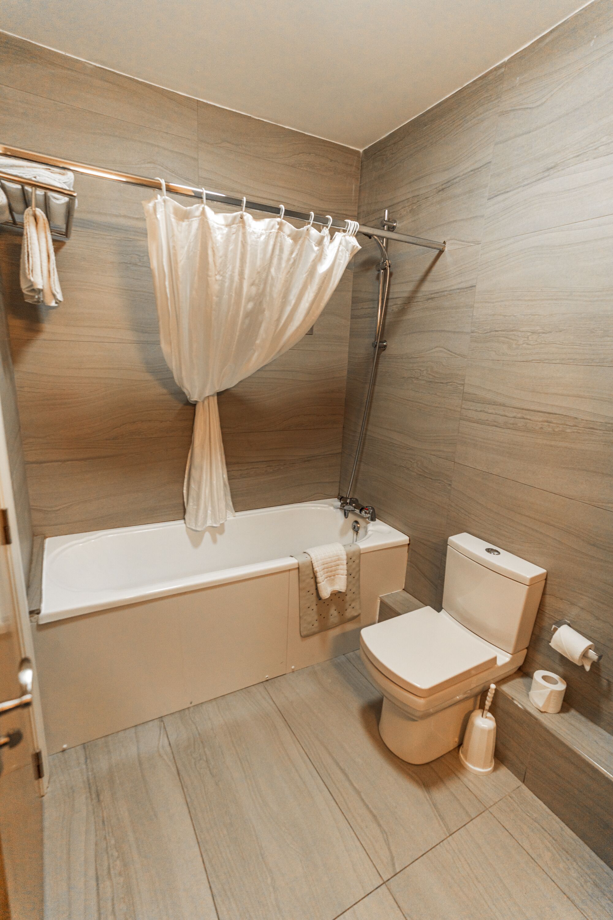double room | bathroom | combined shower/bathtub, hair dryer, towels