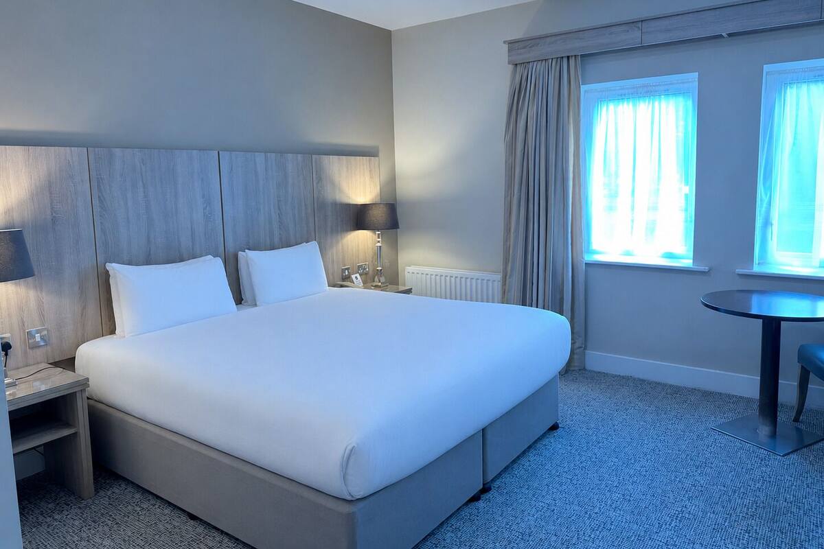In-room safe, desk, laptop workspace, iron/ironing board