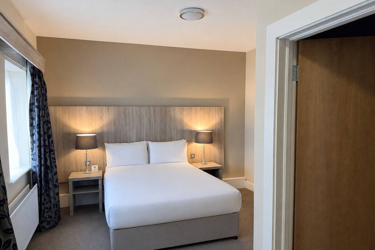 In-room safe, desk, laptop workspace, iron/ironing board
