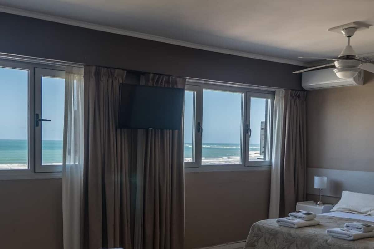 Een kluis op de kamer, gratis babybedden, gratis wifi, beddengoed