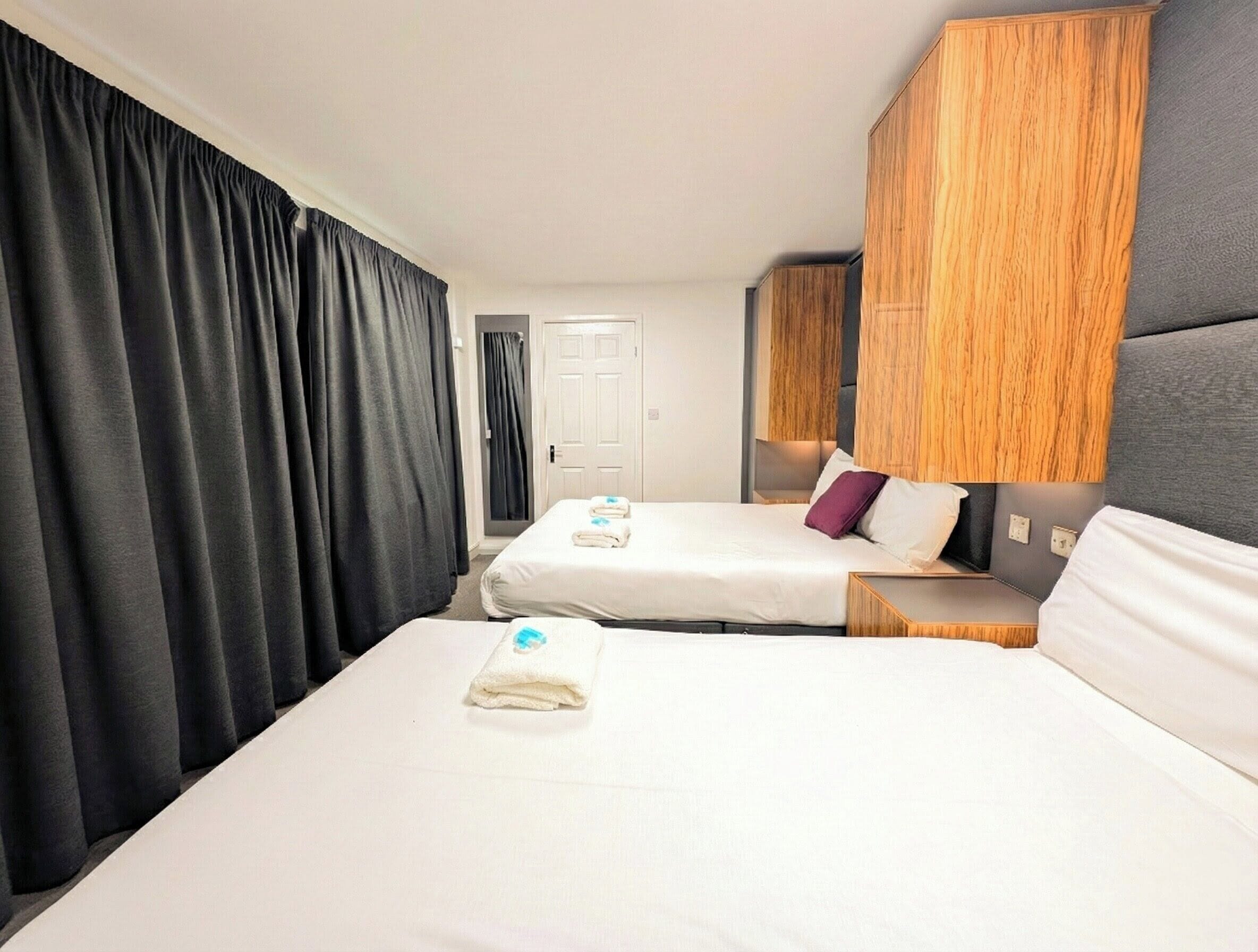 Individually decorated, individually furnished, laptop workspace