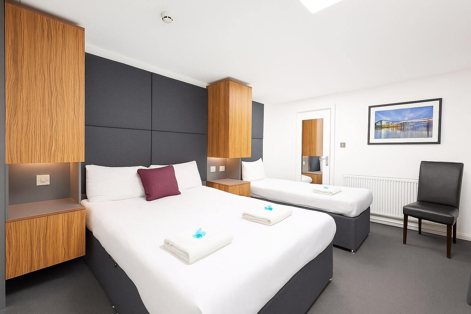 Suite, Shared Bathroom (Triple 1 Double/1 Single) | Individually decorated, individually furnished, laptop workspace