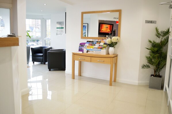 Reception - Hotel Express Newcastle Gateshead (Gateshead)