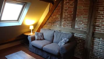 Quadruple Room | Desk, blackout drapes, soundproofing, cribs/infant beds