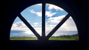 Traditional Cottage, 2 Double Beds, Non Smoking, Sea View | Beach/ocean view