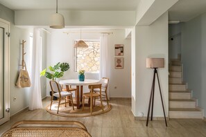 Flat-screen TV - Villas Muscallas by Konnect, 200m from the Beach. (Paxos)