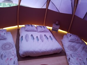 Room - Camping du Lac (Pourcharesses)