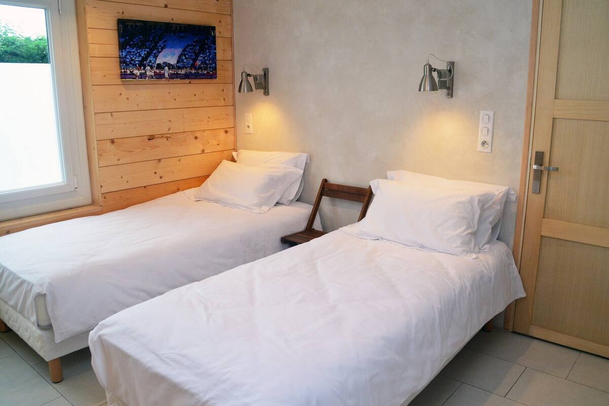 Suite familiare (Baiona) | Biancheria da letto di alta qualità, tende oscuranti, insonorizzazione