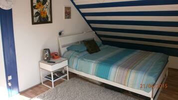 Comfort Apartment, Multiple Beds, Non Smoking, Garden View | 2 bedrooms, free WiFi, bed sheets