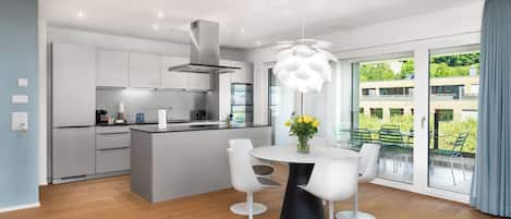 Luxury-Apartment, 2Â Schlafzimmer | Eigene KĂŒche | KĂŒhlschrank, Mikrowelle, Ofen, Herdplatte