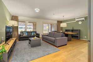 Luxury Apartment, 1 Bedroom | Hypo-allergenic bedding, individually decorated, individually furnished - Swiss Hotel Apartments-Interlaken (Interlaken)