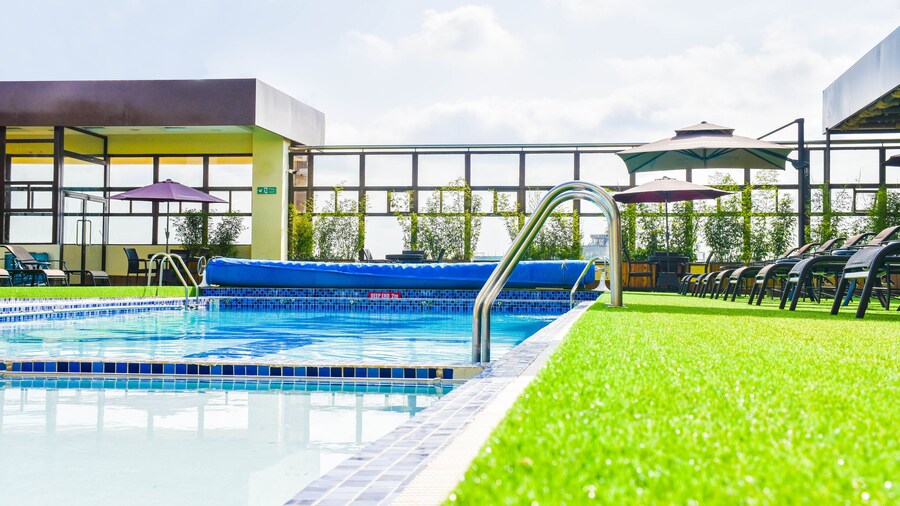 Verona Hotel & Conference Center