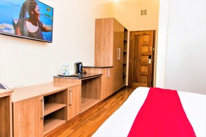 Caja de seguridad en la habitación, escritorio y insonorización 