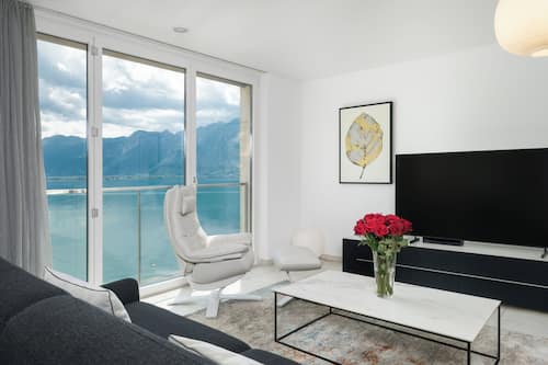 Luxury Apartment, 2 Bedrooms, Non Smoking, Lake View (Apartment 6) | Living area | Flat-screen TV