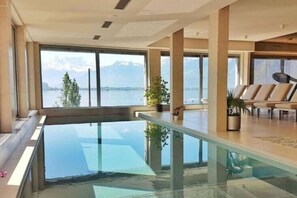 Indoor pool, outdoor pool - Montreux Lake View Apartments and Spa (Montreux)