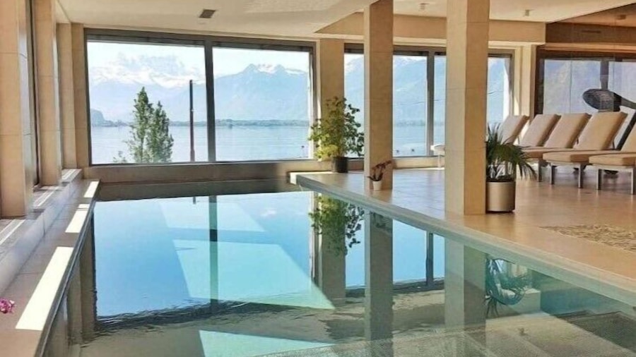 Montreux Lake View Apartments and Spa
