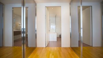 Luxury-Apartment, 1 Schlafzimmer, Seeblick | Badezimmer