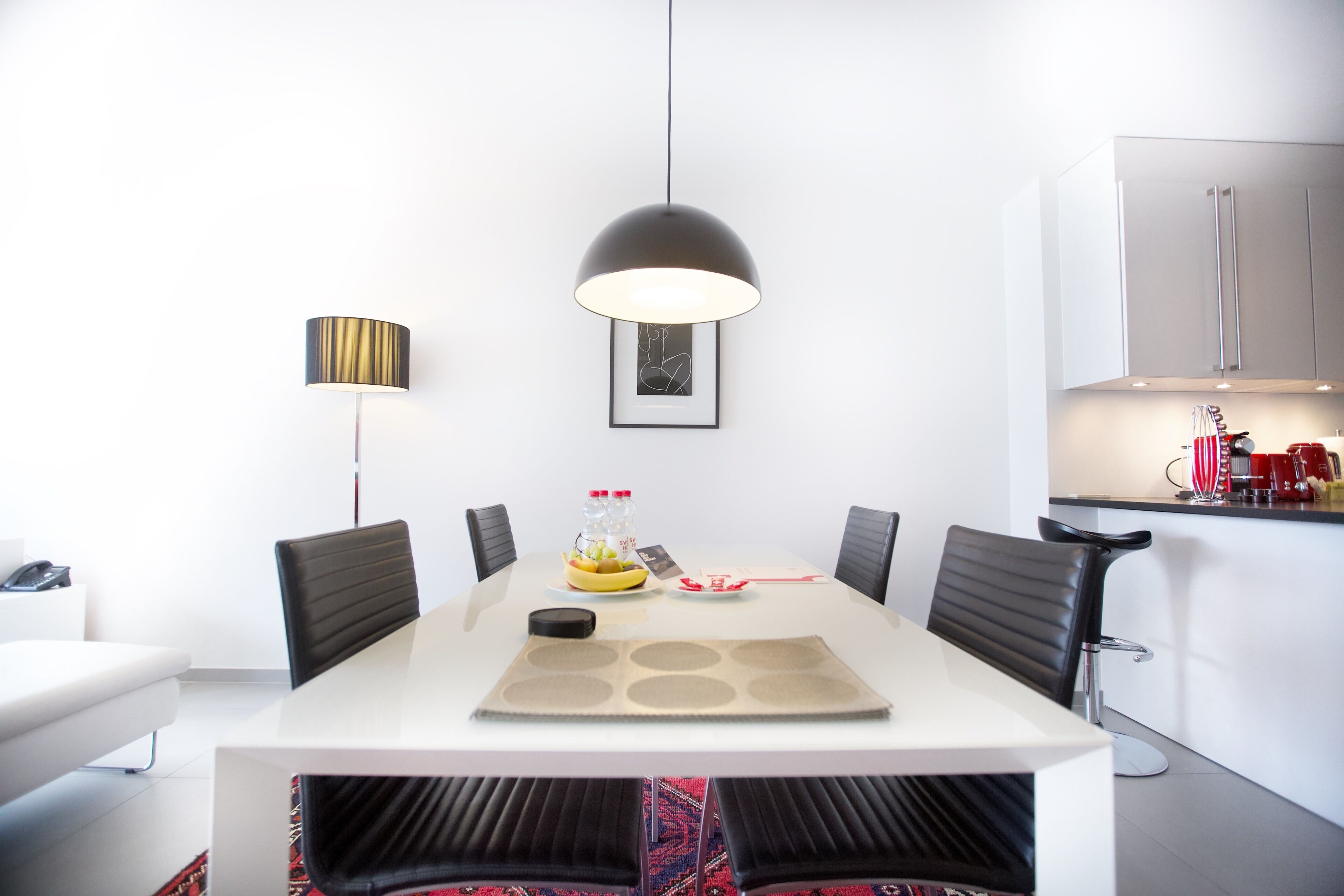 Luxury-Apartment, 1 Schlafzimmer, Seeblick | Esszimmer