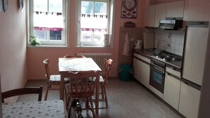 Billede uden beskrivelse, 3 af 11, knap
