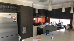 Private kitchen - Southern Suburbs Home (Southern River)