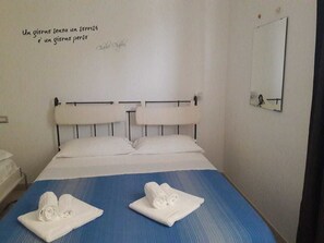 Habitación triple | Wifi gratis y acceso para silla de ruedas