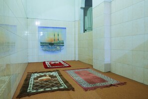 Bathtub - Hotel Pondok Anggun (Depok)