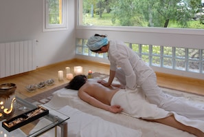 Sauna, hot tub, steam room, body treatments, hydrotherapy, aromatherapy - Las Nalcas Hotel Boutique & Spa (El Bolson)