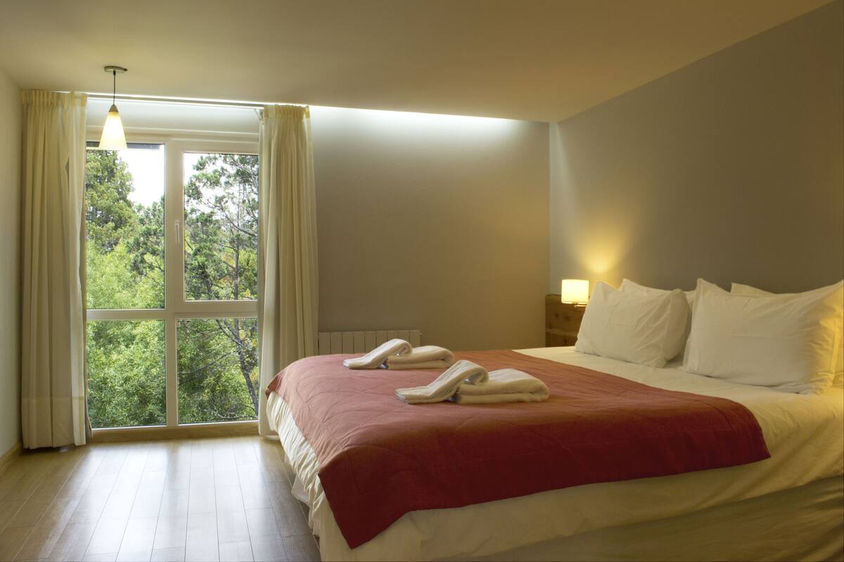 Superior Double Room, Mountain View | Minibar, in-room safe, individually decorated, individually furnished