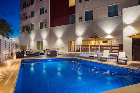Outdoor pool. Hyatt Place Aguascalientes/Bonaterra