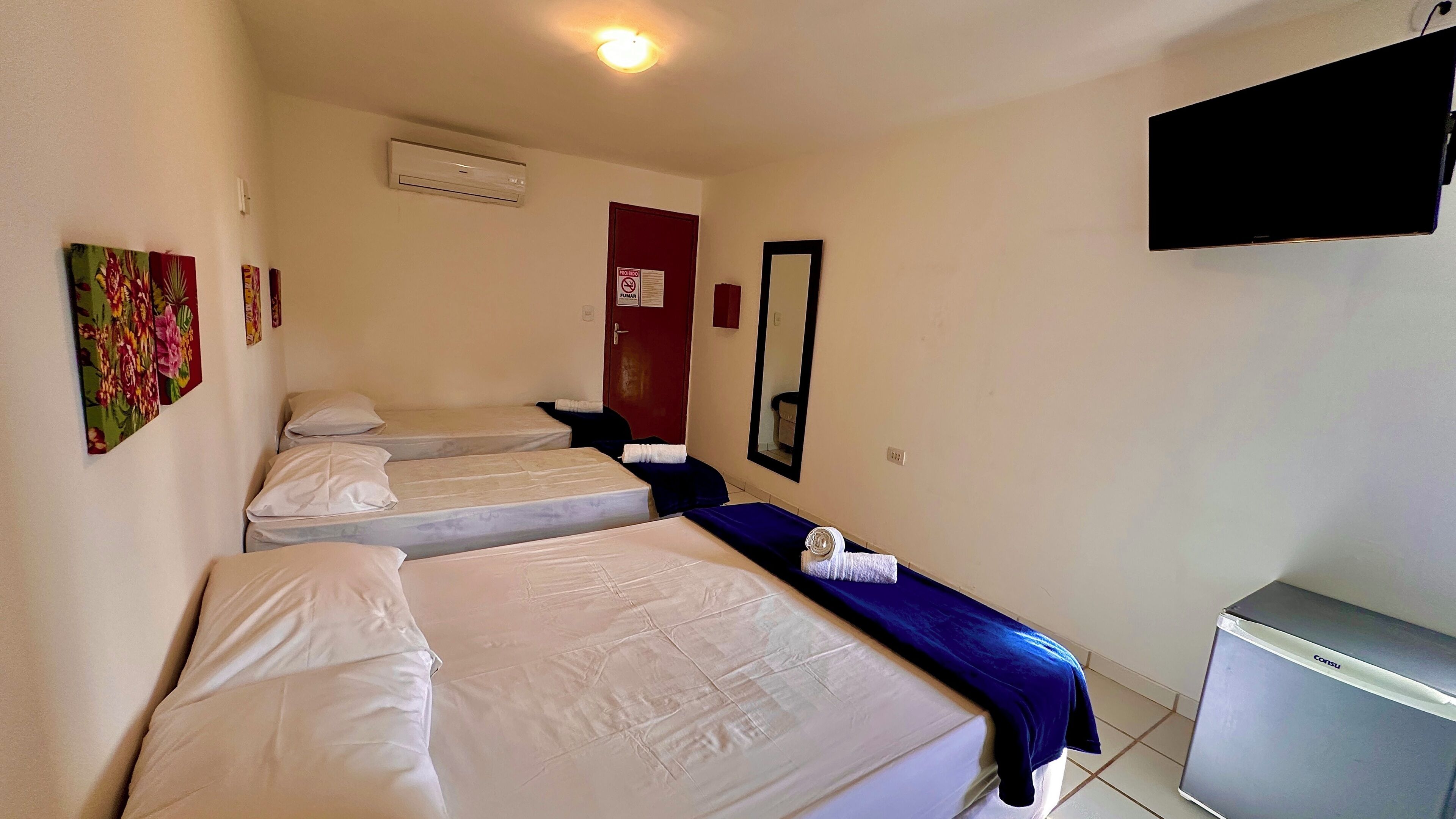 Minibar, caja de seguridad en la habitación, escritorio y wifi gratis 