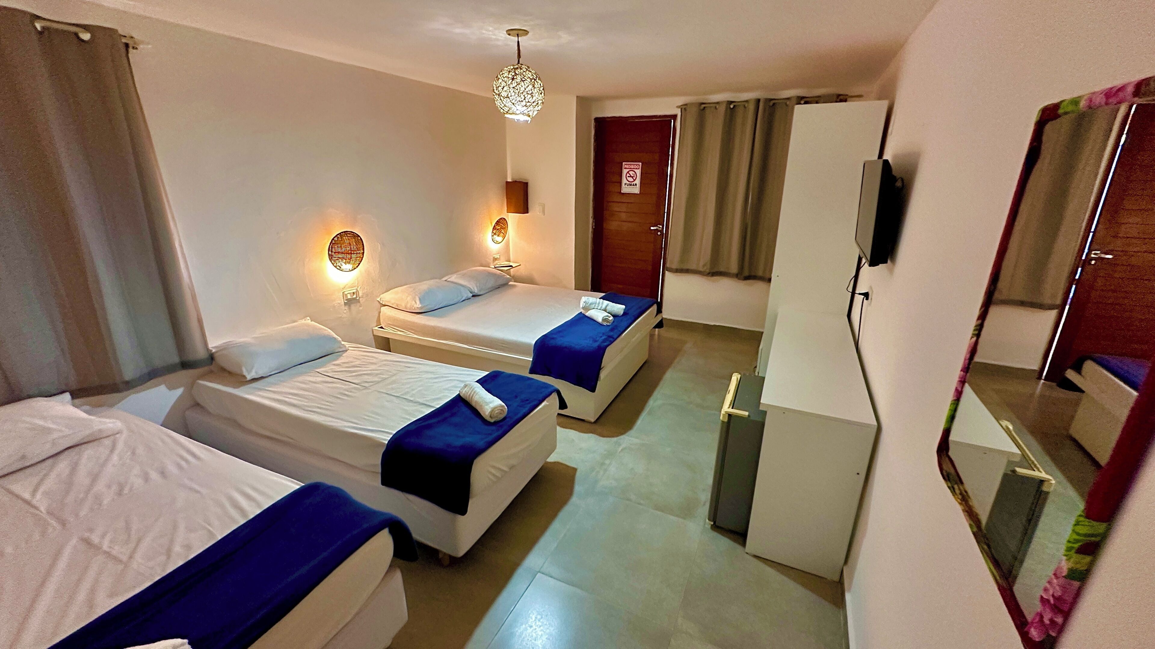 Minibar, caja de seguridad en la habitación, escritorio y wifi gratis 