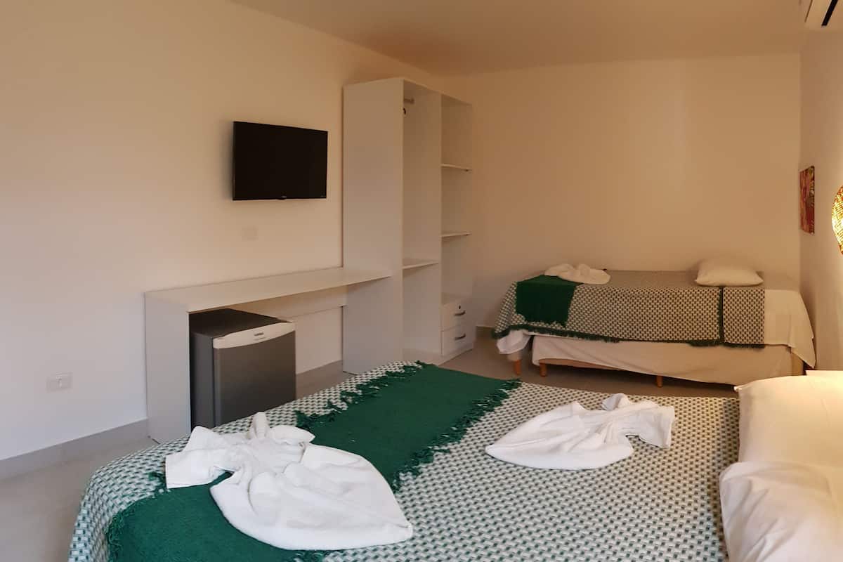 Minibar, in-room safe, desk, free WiFi