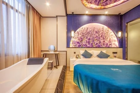Room. Hongsen Business Hotel