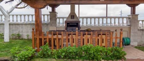 Comfort Twin Room, 1 Bedroom, Garden View | Garden view