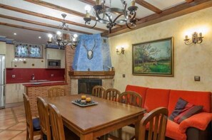 大型雪櫃/冰箱、微波爐、焗爐、爐具