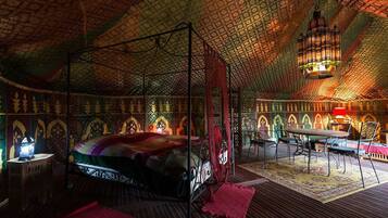 Tent (Caidale) | Individually decorated, individually furnished, bed sheets
