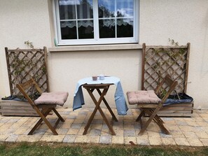 Balcony - Du côté de chez Swann (Trouville-sur-Mer)