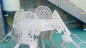 Khu ẩm thực ngoài trời