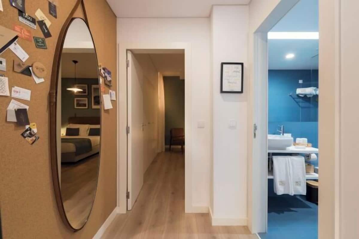 1 bedroom, blackout curtains, soundproofing, iron/ironing board