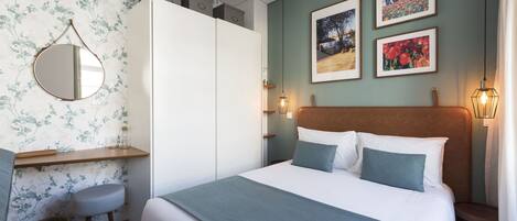 Studio, City View | Room amenity