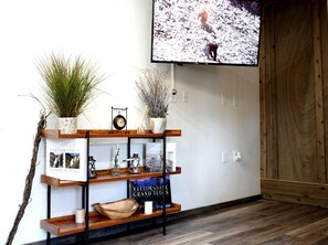 Lobby - The Aspen (West Yellowstone)