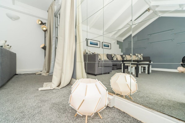 Interior detail - PML Apartments Victoria (London)